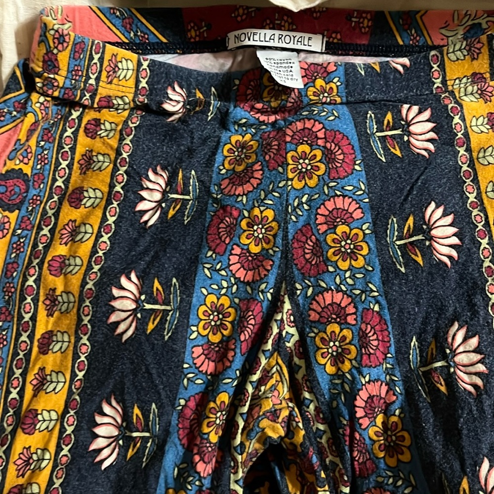 Novella Royale printed flares size xs